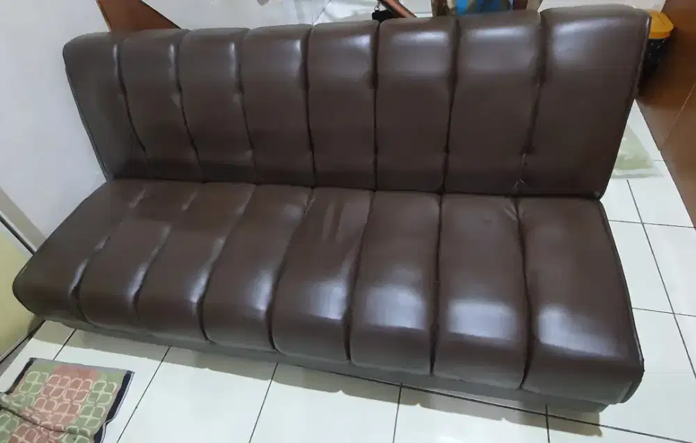 Sofabed minimalis warna coklat