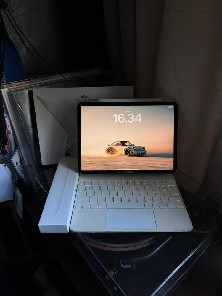 ipad pro gen 3 M1 128gb wifi only + apple magic keyboard dan pen