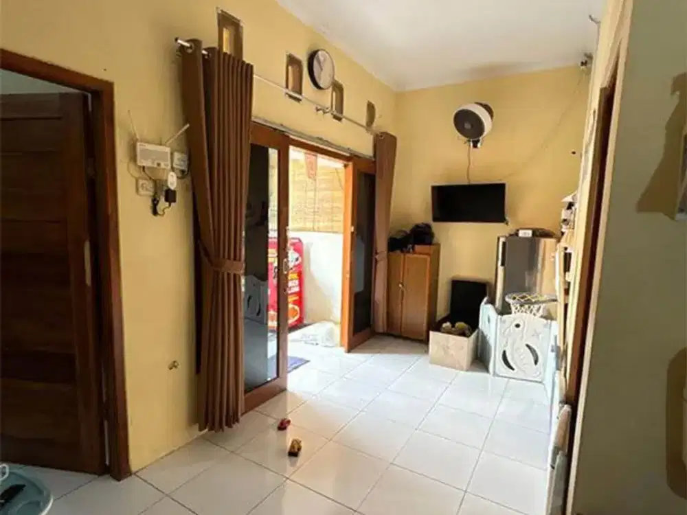[AMR-037.UYA] Rumah Over Kontrak 2 Kamar di Jl Dewi Uma Pemogan - 16 bulan