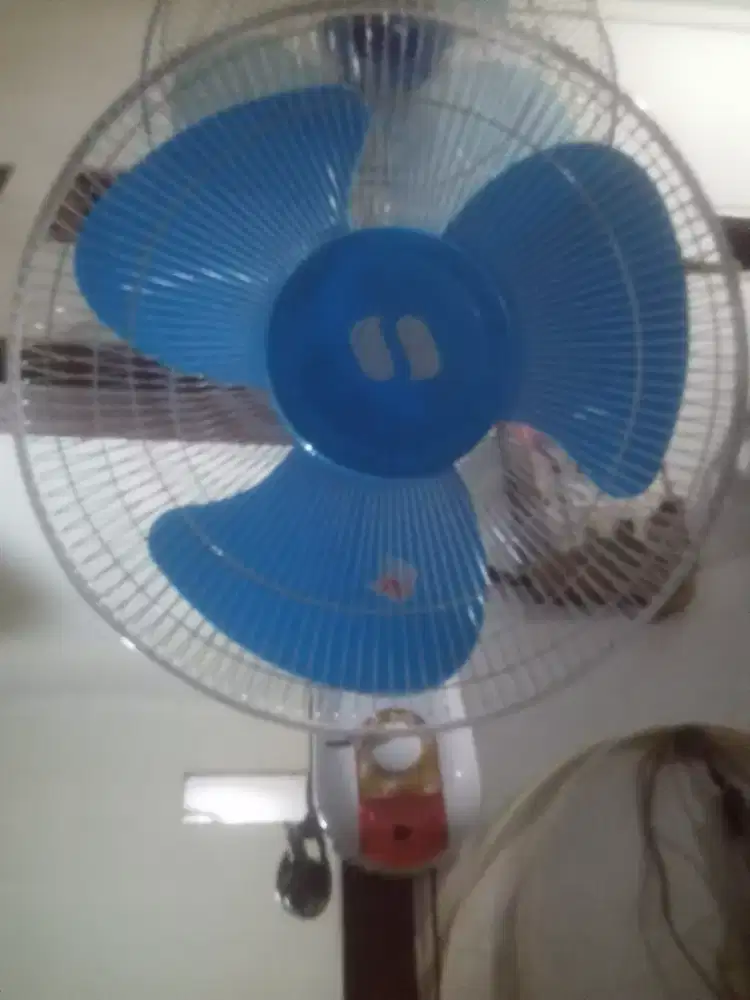 Kipas angin dinding 16 inch merk sanex normal siap pakai nego tipis