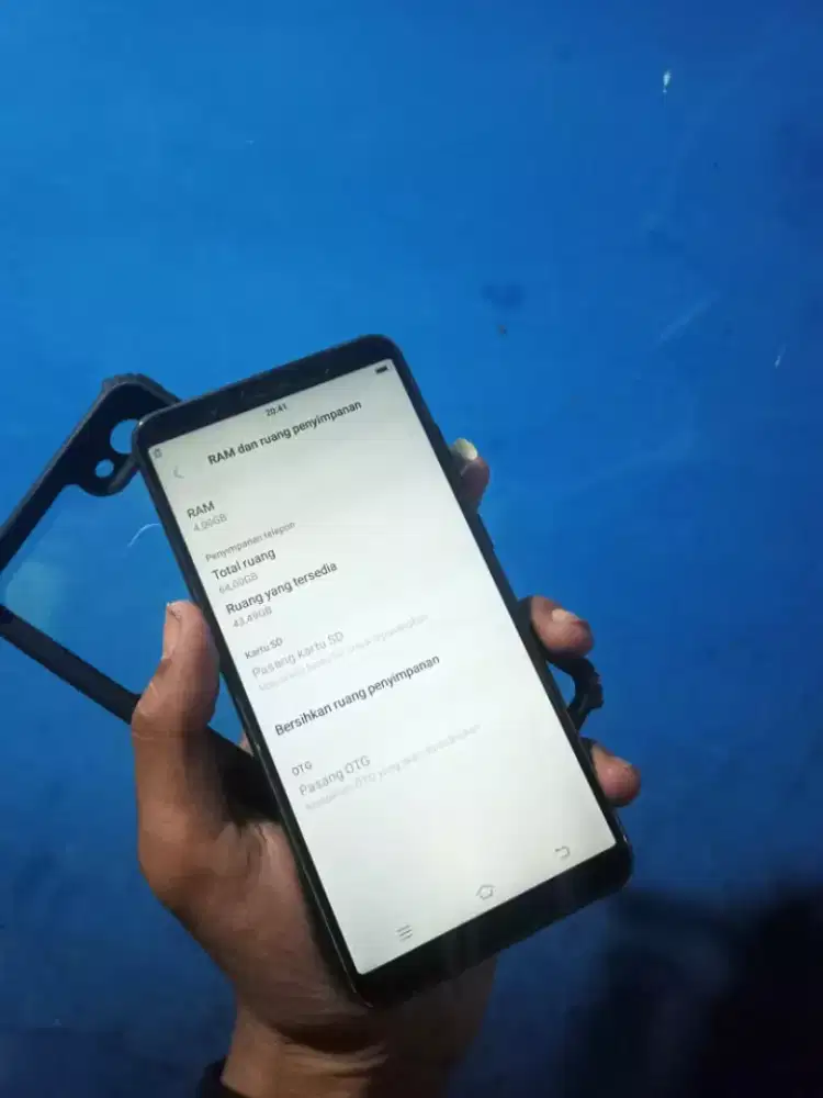 Vivo v7 plus ram 4/64