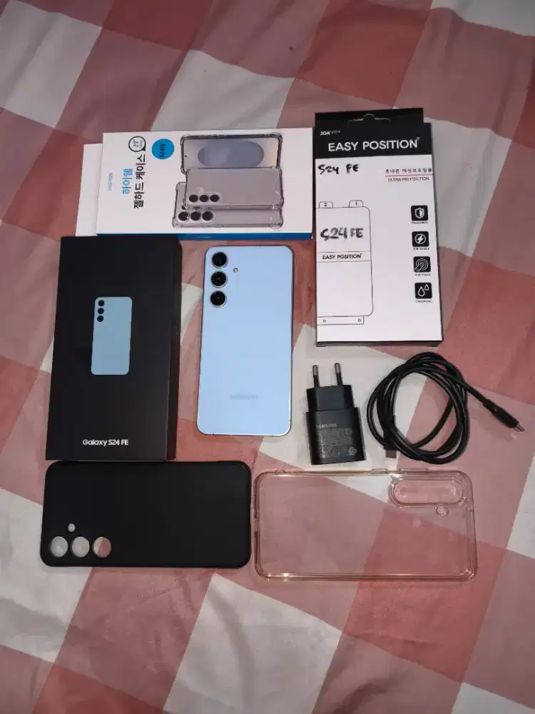 Samsung S24 FE 8/512