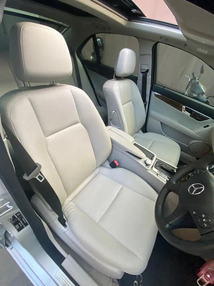 Mercedes-Benz C280 2008 Avantgarde (Panoramic Roof) collector’s item