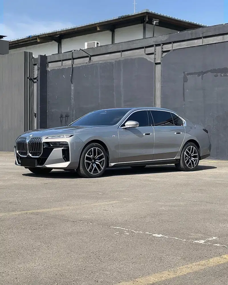 735Li M-Sport 2023