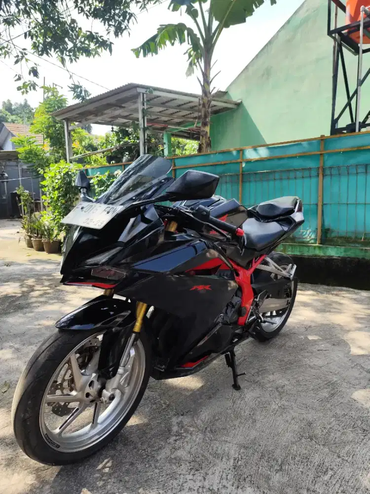 HONDA CBR 250R 2019