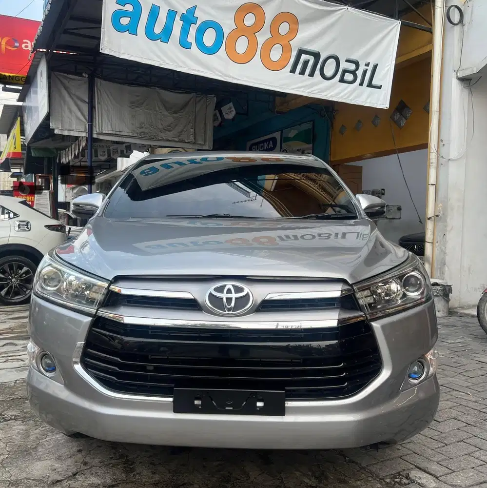 Toyota Kijang Innova Reborn 2.4/Diesel V Automatic Luxury Silver 2018
