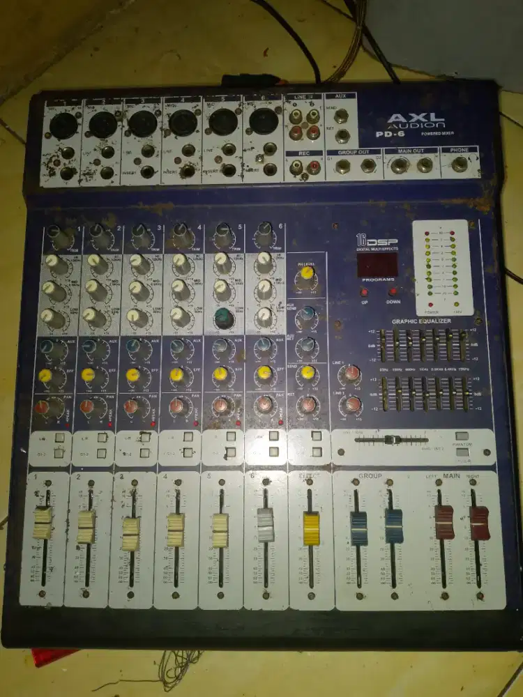 Dijual mikser power 6 Chanel minus powernya mono maaf harga net