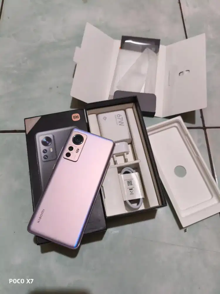 Xiaomi mi 12 5g 8/256 lengkap resmi Indonesia