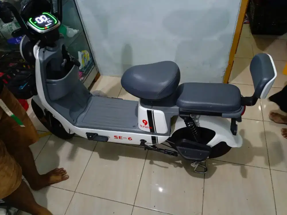 Sepeda listrik e nine s-6