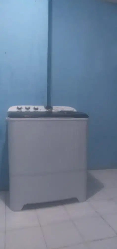 Mesin cuci Polytron 2 tabung
