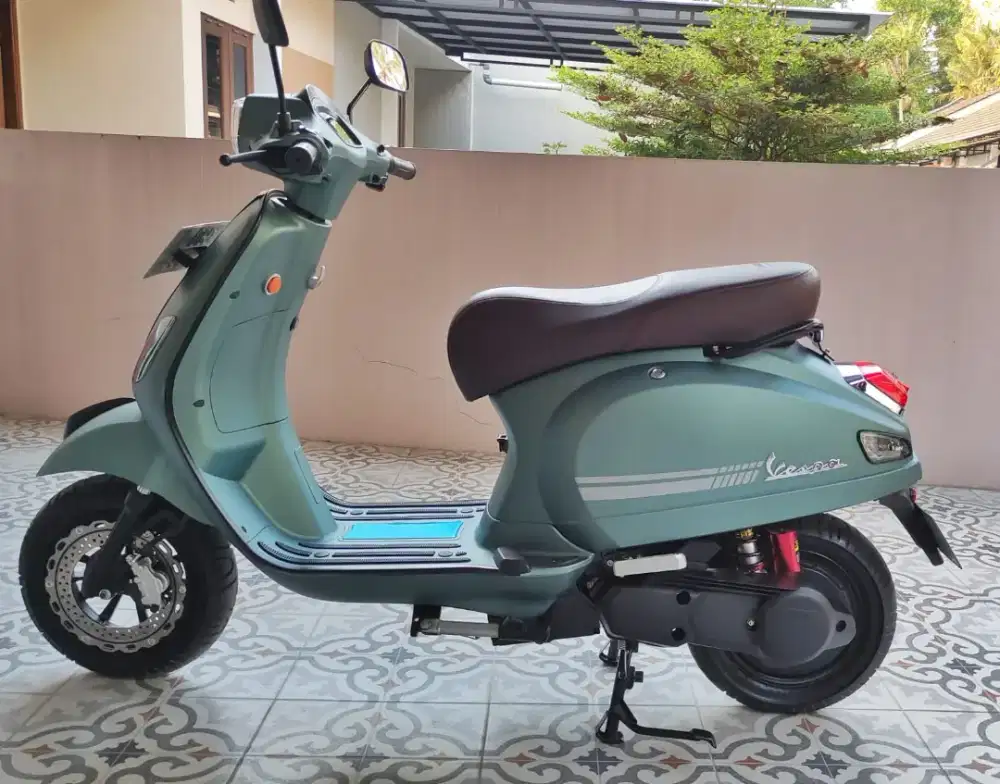 Uwinfly T3s Pro motor listrik mirip vespa