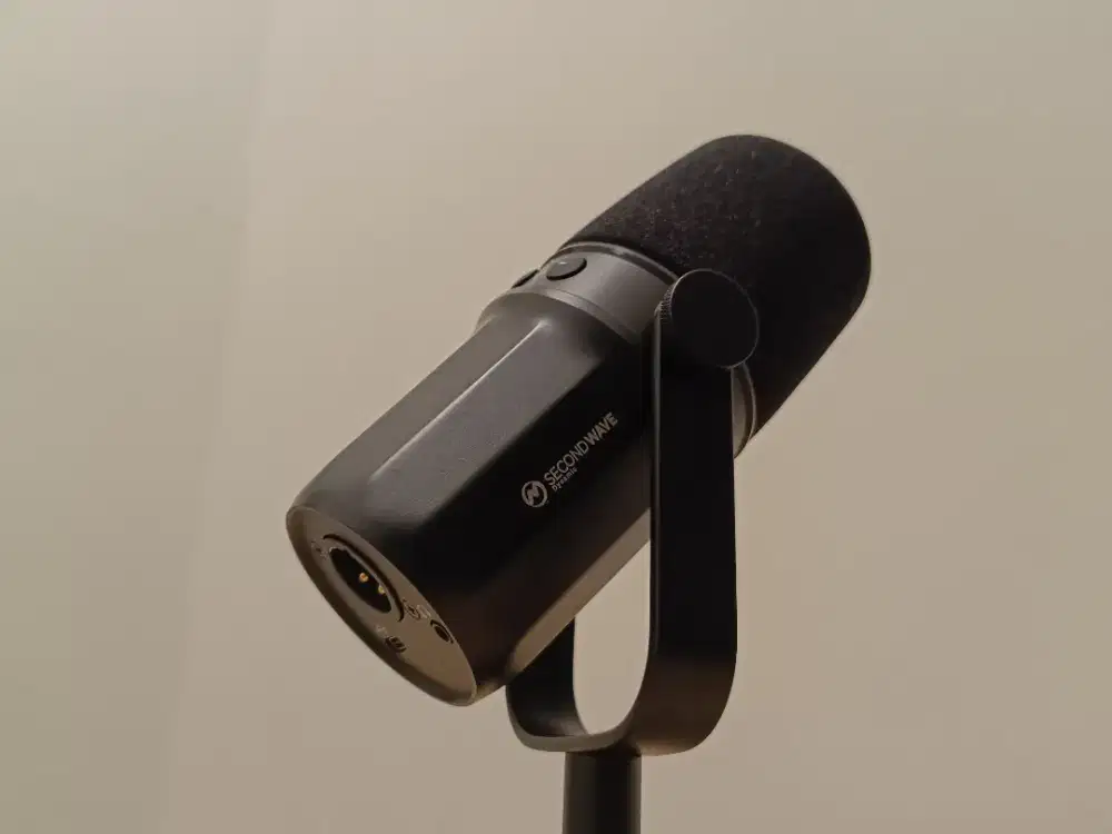 SecondWave Dynamic podcast Microphone