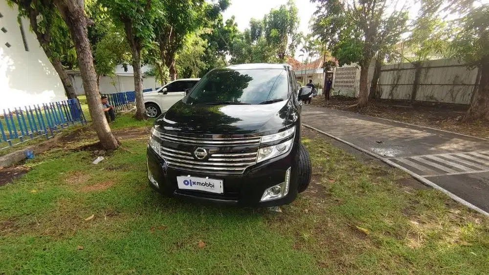NISSAN ELGRAND 2.5 HIGHWAY STAR AT 2013
