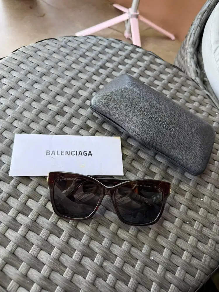 Kaca Mata Balenciaga Original