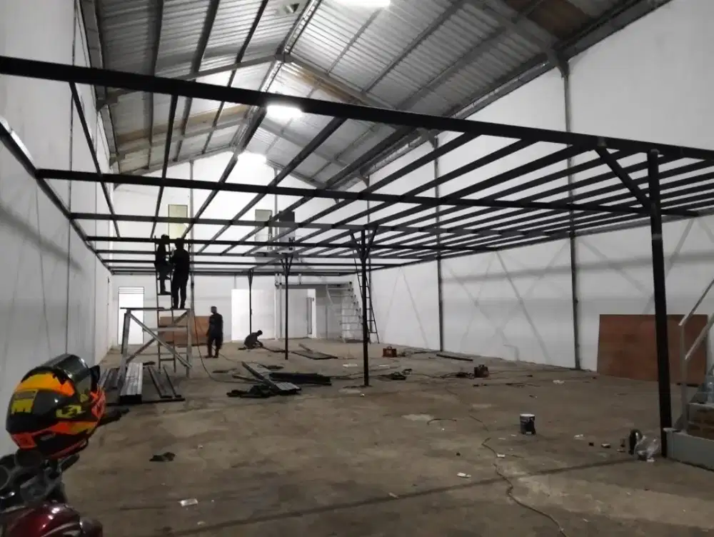 Kontruksi baja berat bikin gudang pabrik