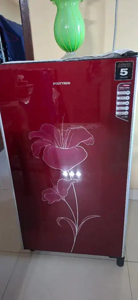 Kulkas Polytron satu pintu