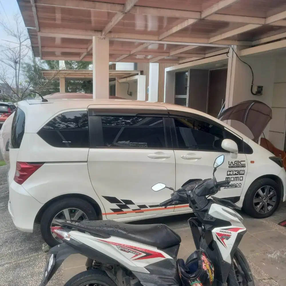 Honda Freed 2009 jarang di pake km Bru 90 RB
