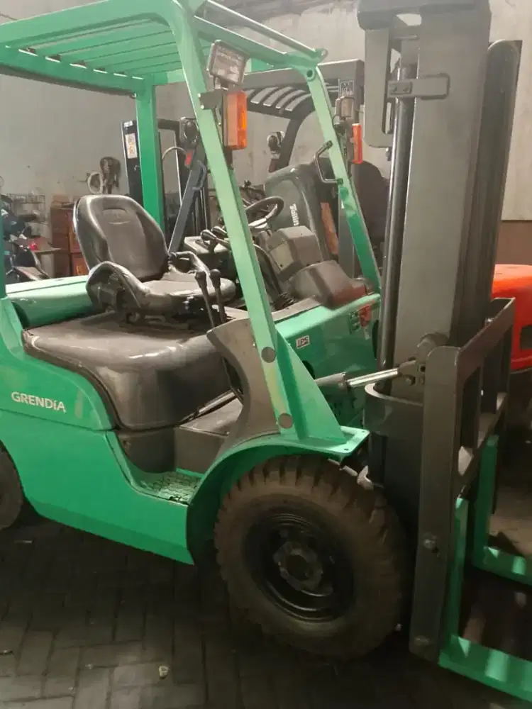 Jual forklift mitsubishi grendia