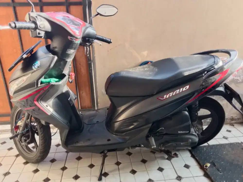 Di Jual motor Vario tahun 2018