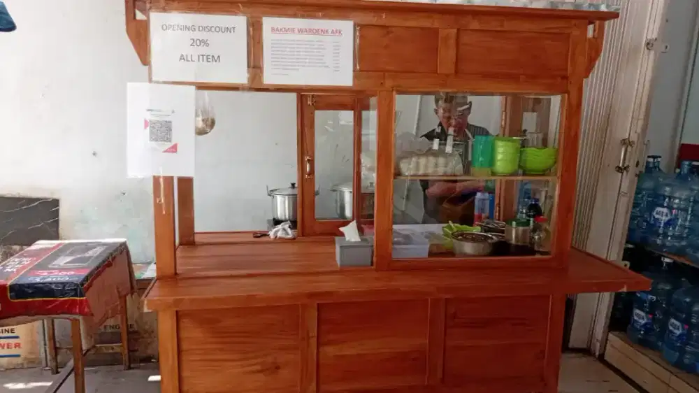 Dicari untuk jaga warung bakmi