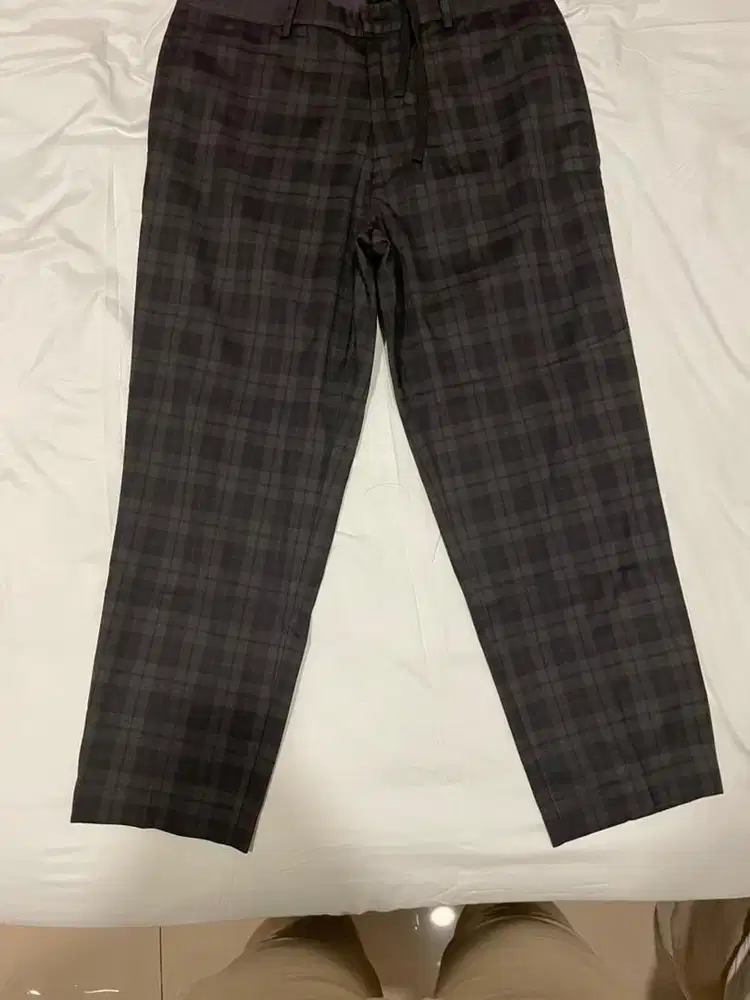 Celana uniqlo hitam