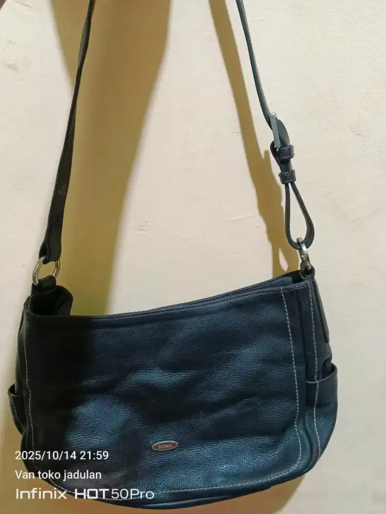 Tas Bonia kulit vintage (second)
