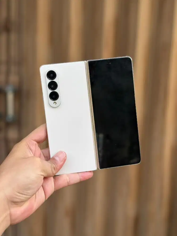 Samsung Z Fold 4 12/512GB Sein Resmi Fullset Normal