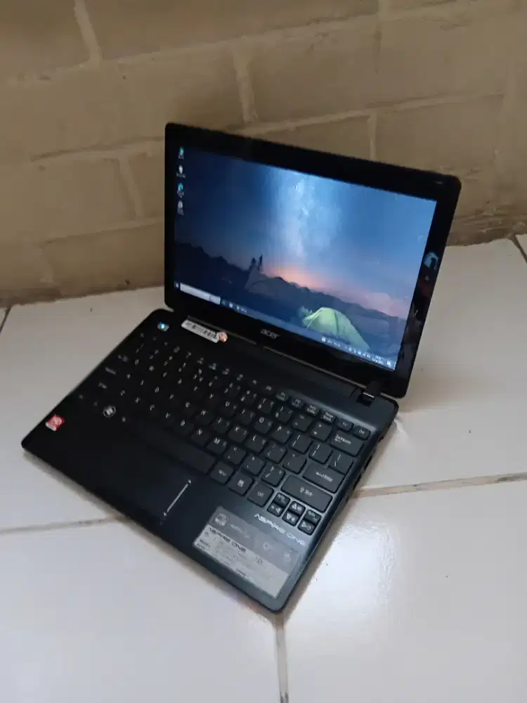 Acer Aspire One 725 normal