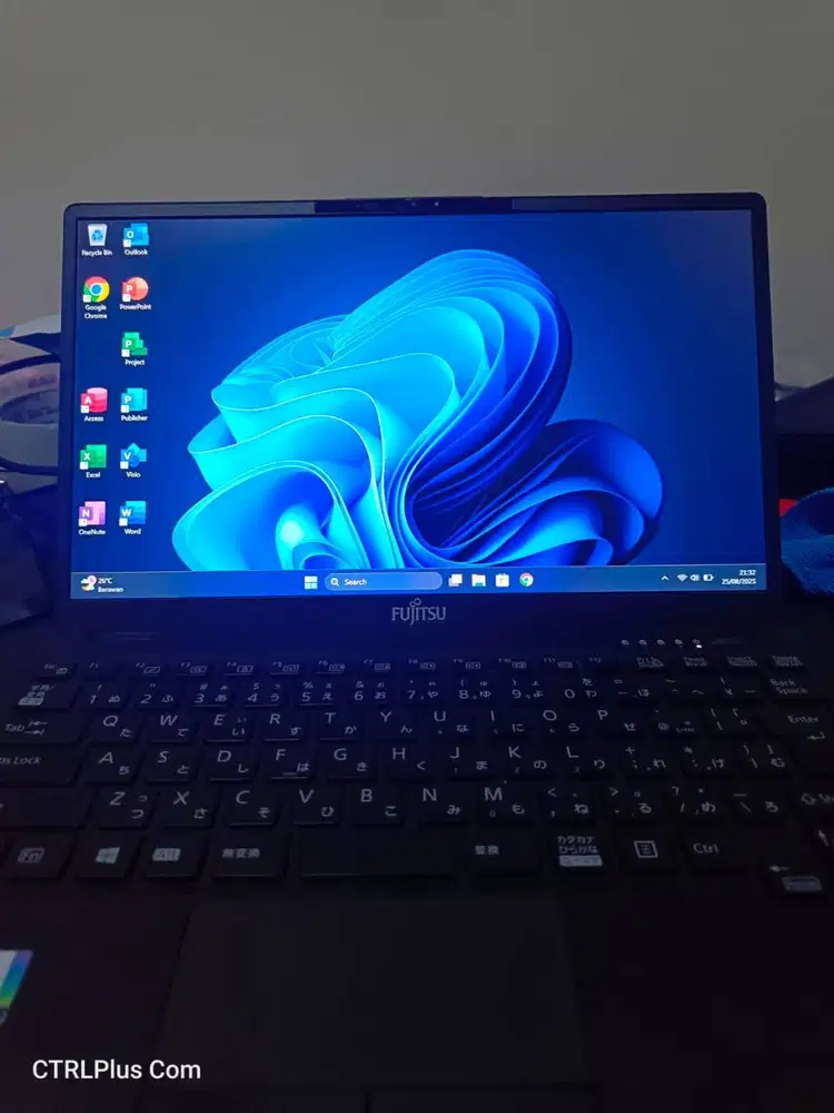 Laptop Fujitsu U9311 i5 gen 11 ram 8gb nvme 256gb