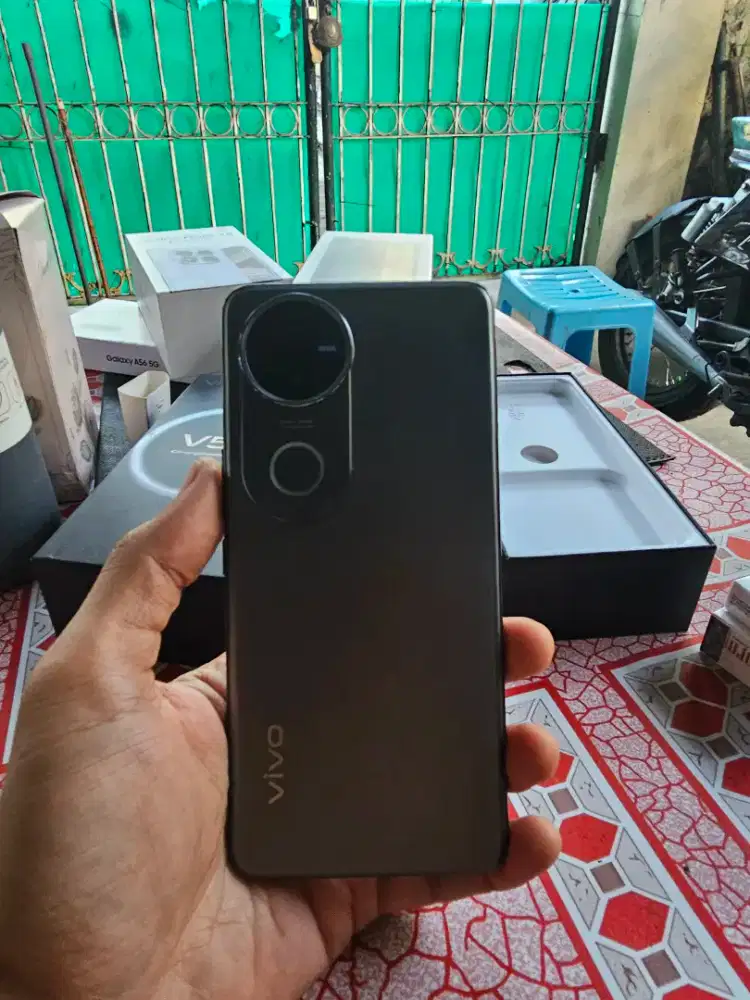 Vivo V50 12/256gb likenew garansi panjang