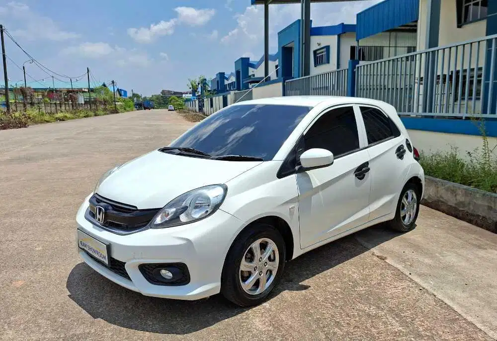 Honda Brio E Satya 2016 – Irit & Stylish Sekota Batam