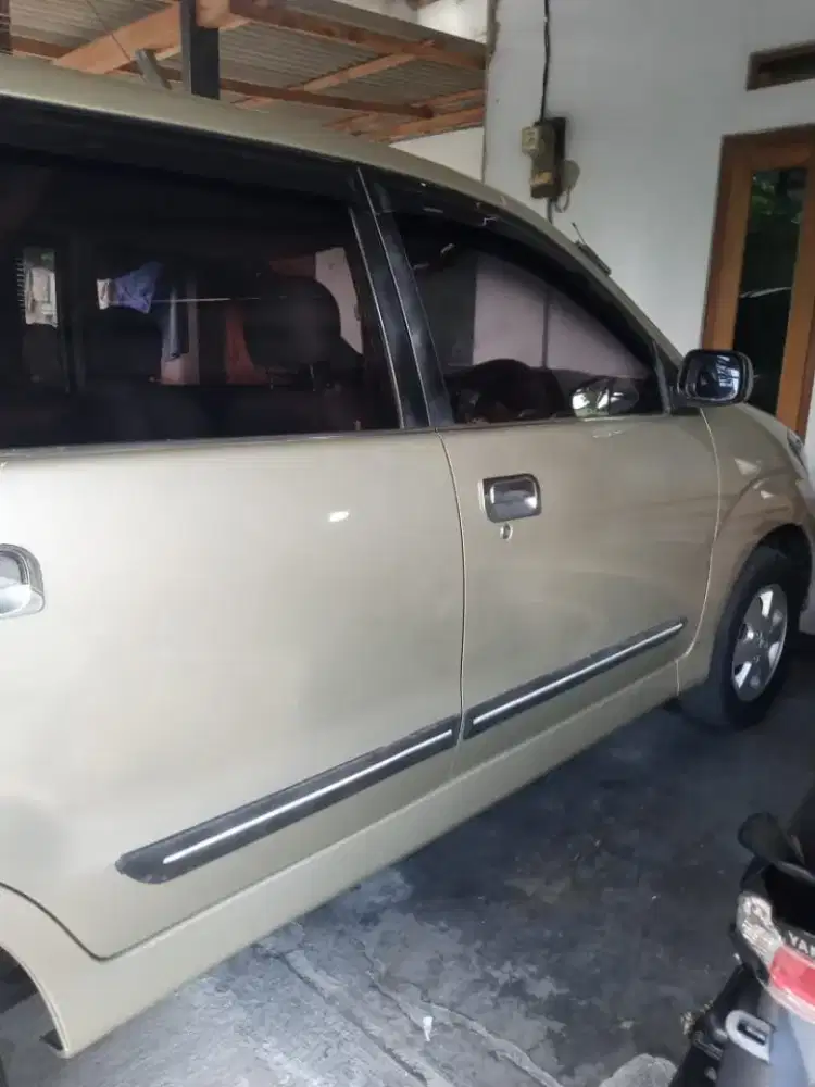 Avanza G 2004 mulus