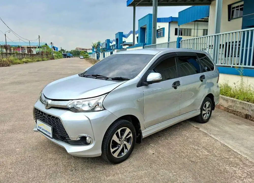 Toyota Avanza Veloz 2016 – Murah Sekota Batam
