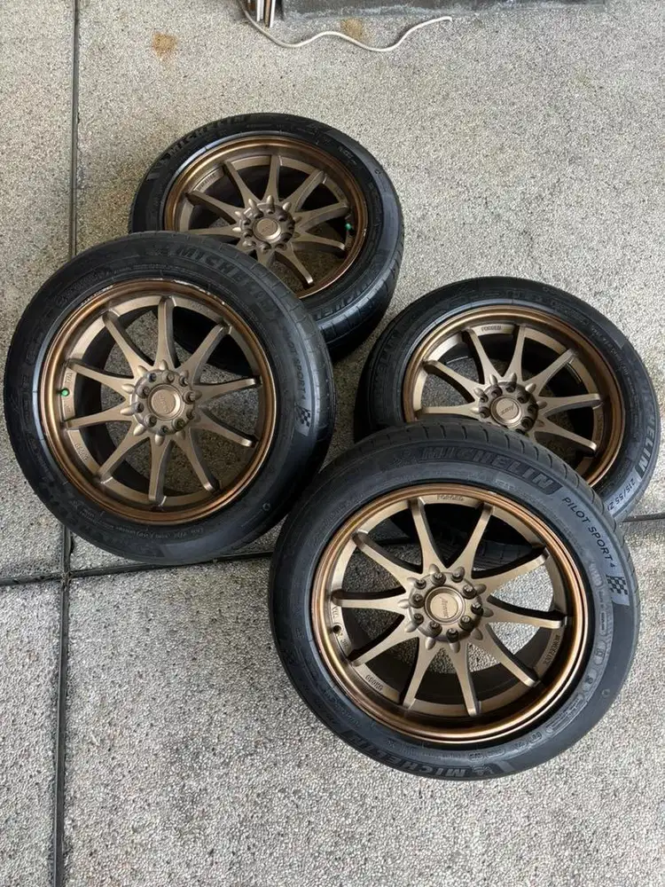Velg Rays Ce28 R17 + Ban Michelin (rare spec)