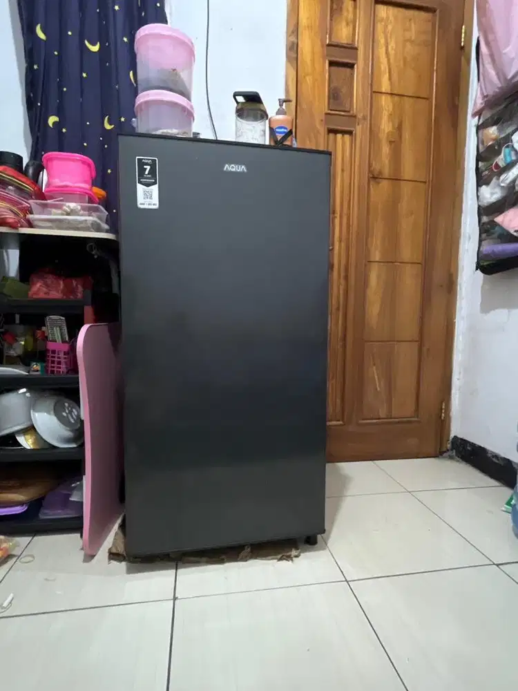 Jual cepat kulkas aqua 1 pintu