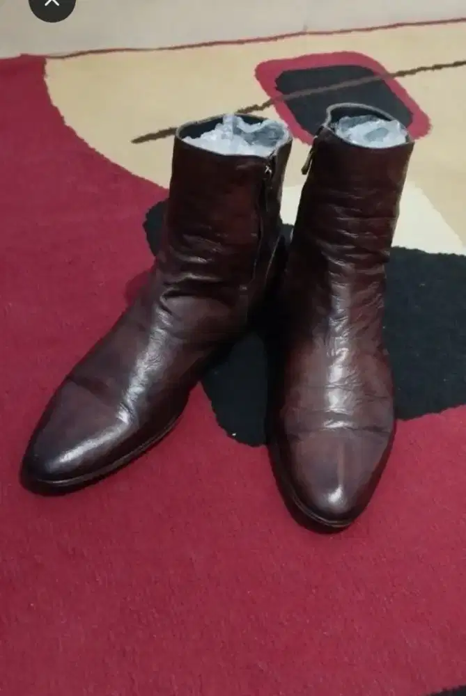 Sepatu Boots merek Dutti size 41