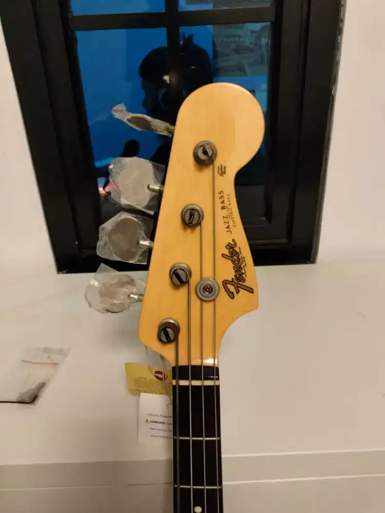 fender jazzbass 60's ...75 th unniv... made in japan.. kondisi gress