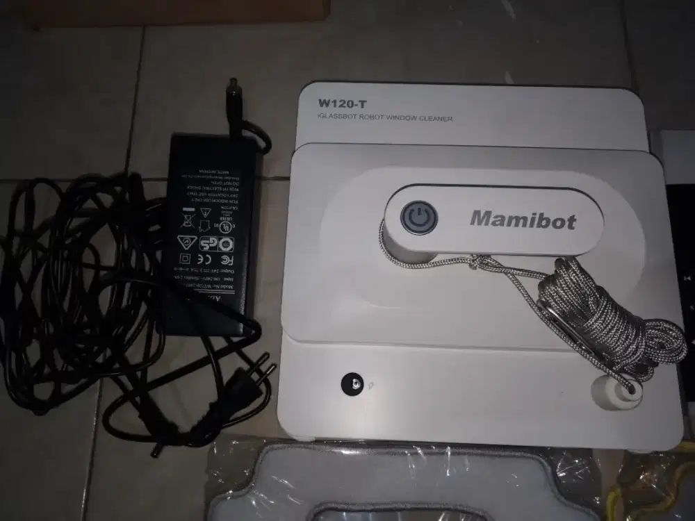 Mamibot alat pembersih kaca robot