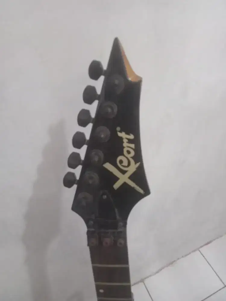 Gitar x cort 6 original tremolo