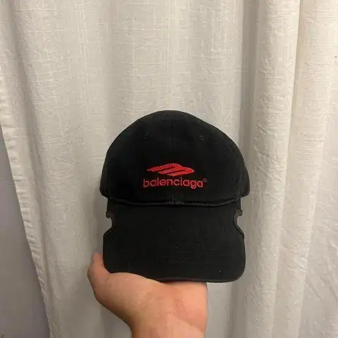 Balenciaga cap balen cap topi balenciaga second