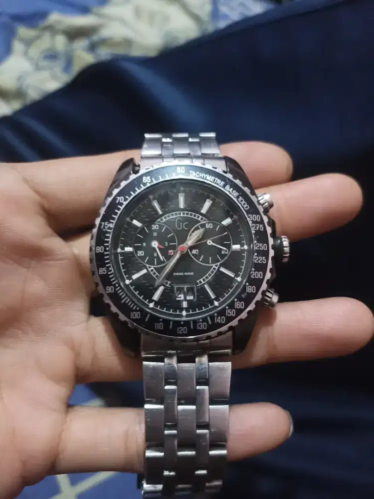 Dijual jam tangan GC (Guess Collection) model 46001G