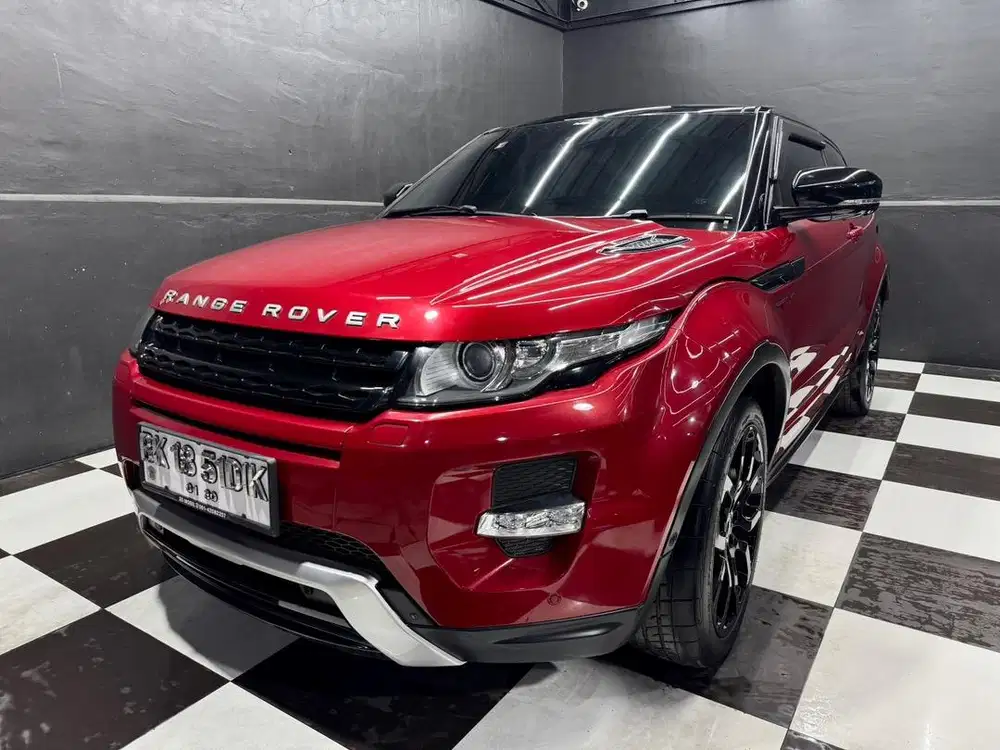 Range Rover Evoque 2.0 Coupe A/T Tahun 2012 (Red on Black)