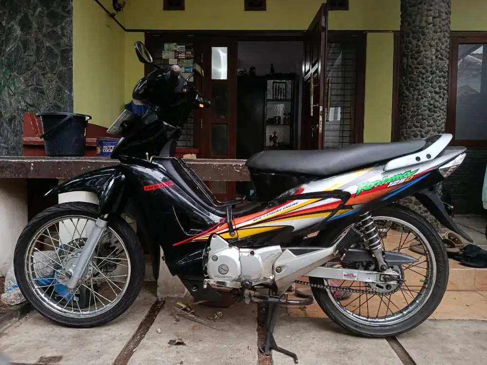 Honda Karisma 2006