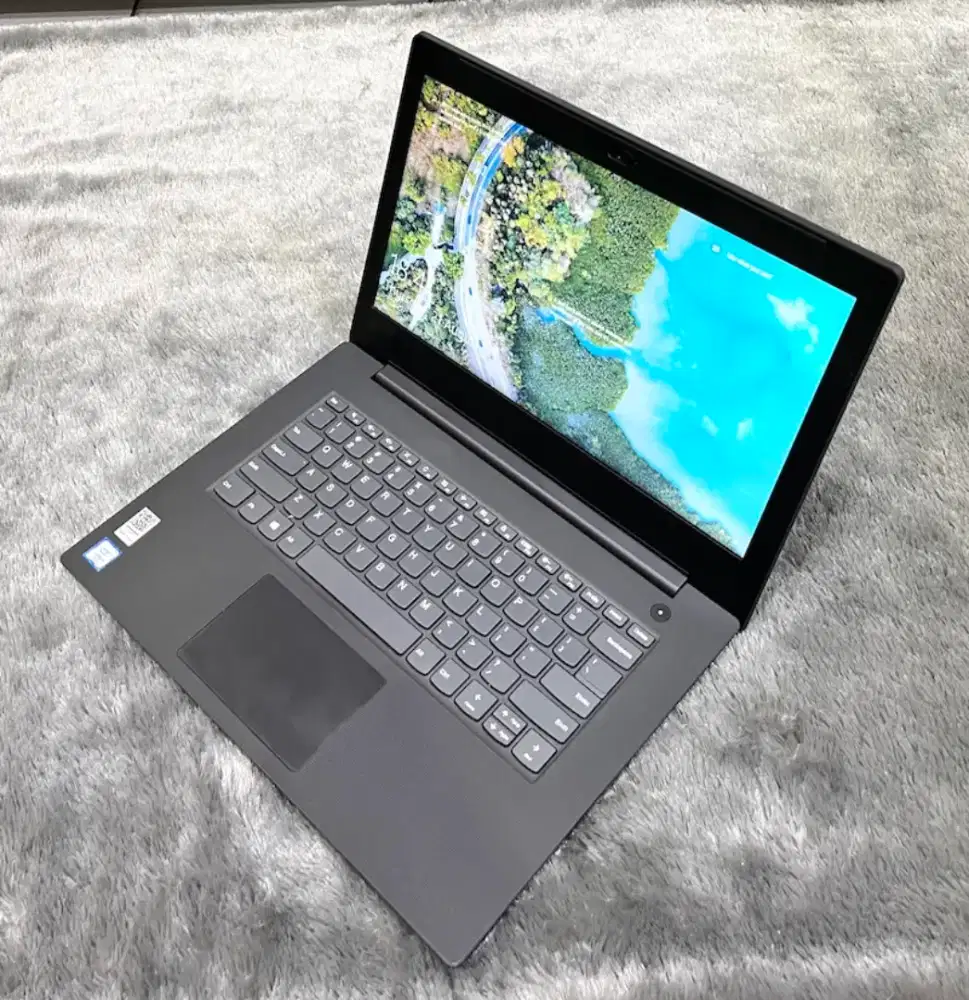 Laptop SSD 256 Core-i3 Gen 7 ngebutt