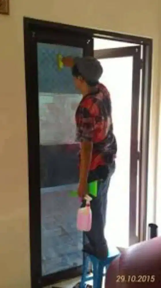 KACA FILM RUMAH DAN GEDUNG