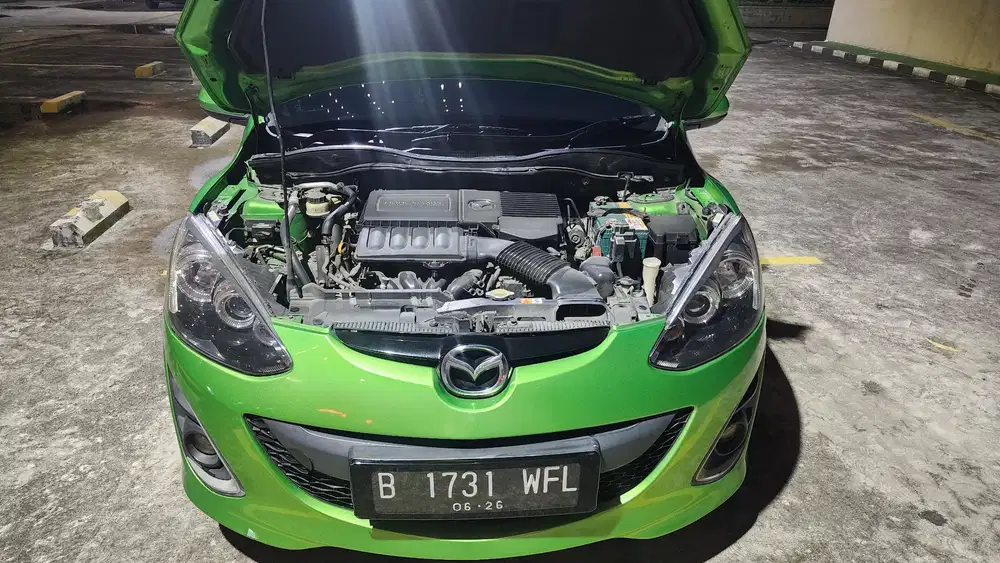 Mazda 2 2011 Bensin