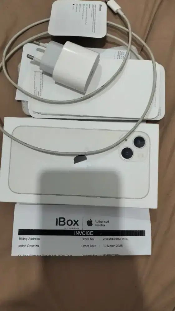Dijual, iPhone 13 kondisi baru ,jarang pakai