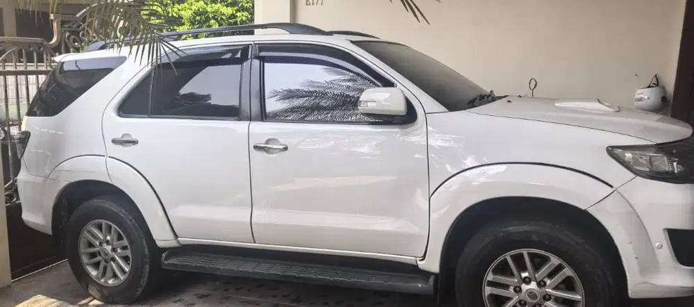 Toyota Fortuner 2.5 G A/T