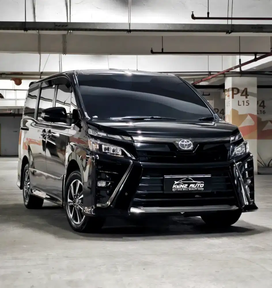 Toyota Voxy 2018 KM60RB