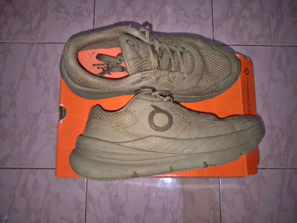 ORTUSEIGHT BRISBANE WARNA COOPER